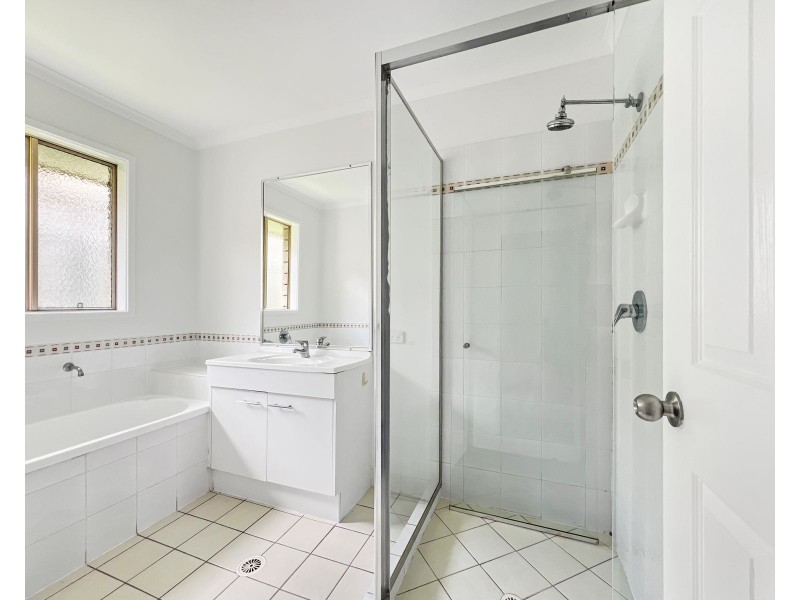 7 Abbey Court, Springfield Lakes QLD 4300