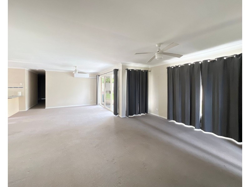 1 Central Street, Forest Lake QLD 4078