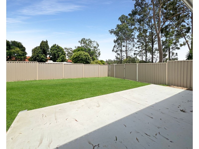 1 Central Street, Forest Lake QLD 4078