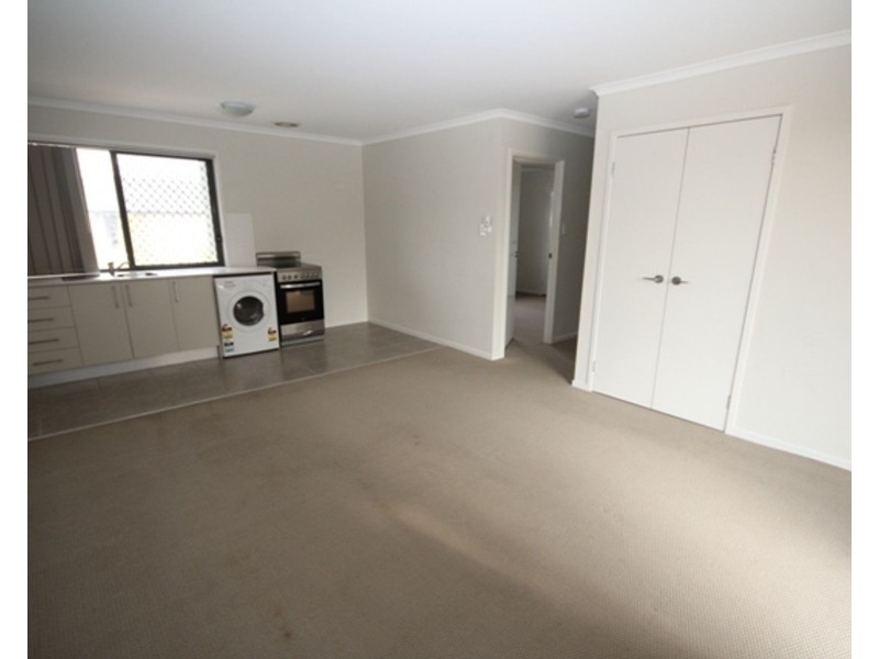 1/86 Valentine Circuit, Augustine Heights QLD 4300