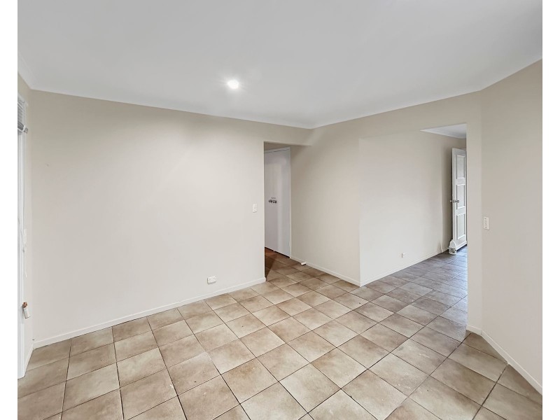 8 Dargie Avenue, Collingwood Park QLD 4301