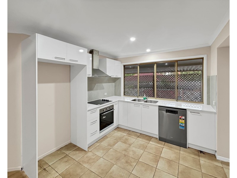 8 Dargie Avenue, Collingwood Park QLD 4301