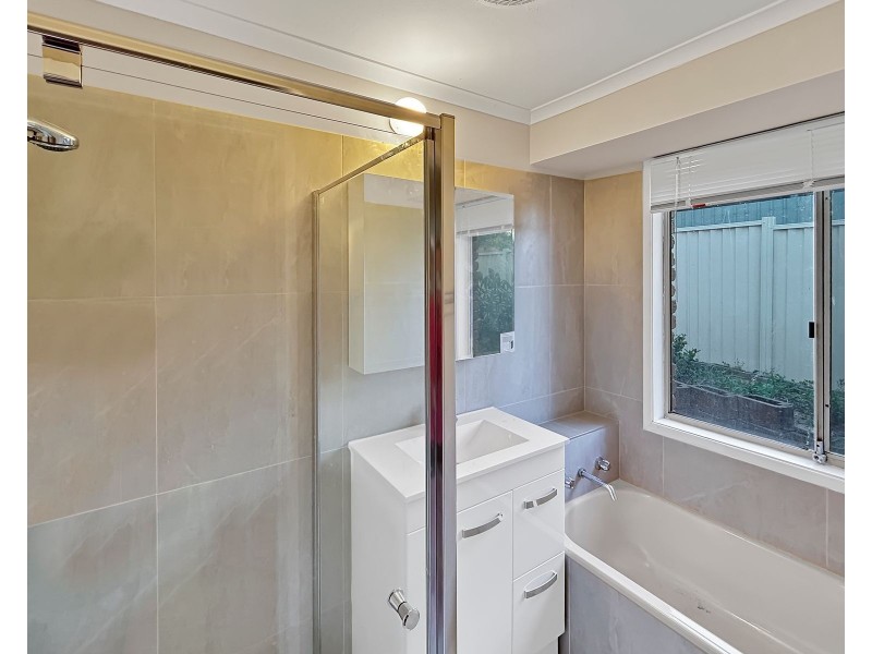 8 Dargie Avenue, Collingwood Park QLD 4301