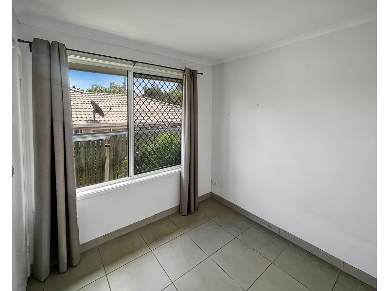 4 Tracey Drive, Goodna QLD 4300