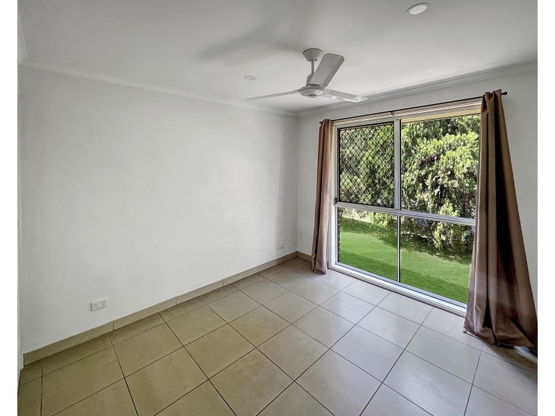 4 Tracey Drive, Goodna QLD 4300