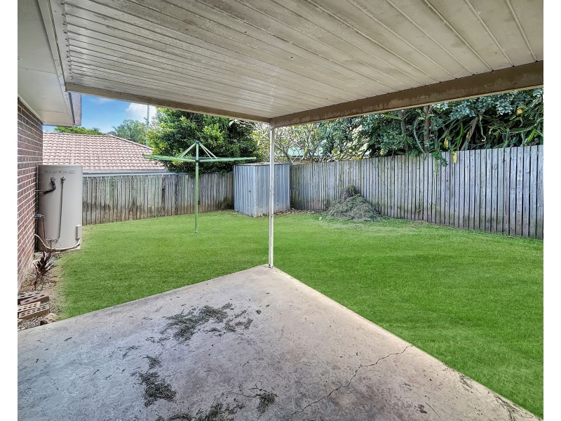 4 Tracey Drive, Goodna QLD 4300