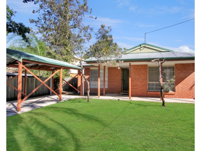 81 Borden Street, Sherwood QLD 4075
