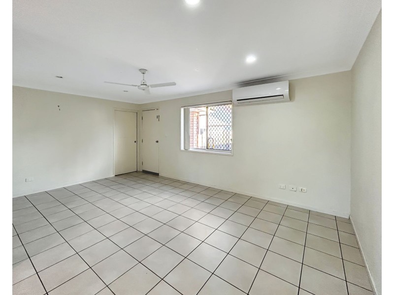 19/8 Rosegum Place, Redbank Plains QLD 4301
