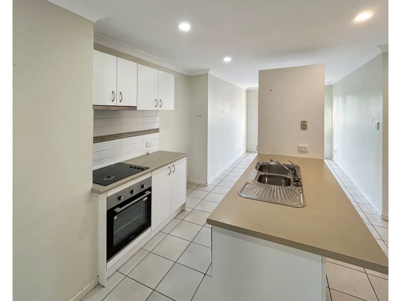 19/8 Rosegum Place, Redbank Plains QLD 4301