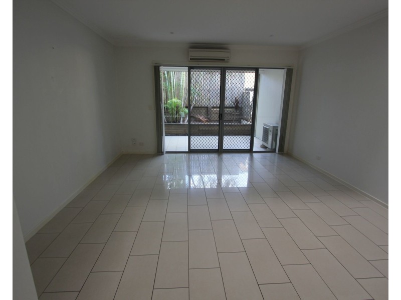 15/1 Robbins Street, Corinda QLD 4075