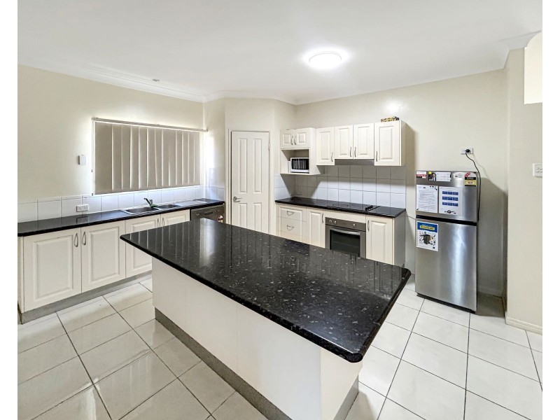 17 Moonbeam Street, Springfield Lakes QLD 4300