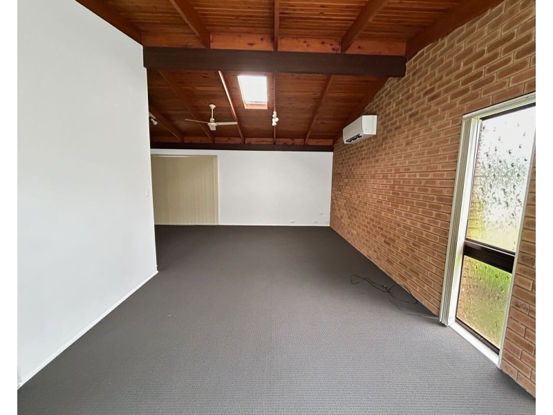 6 Dale Road, Camira QLD 4300