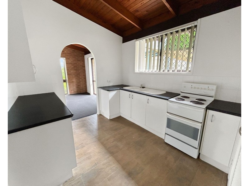 6 Dale Road, Camira QLD 4300