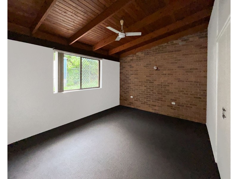 6 Dale Road, Camira QLD 4300