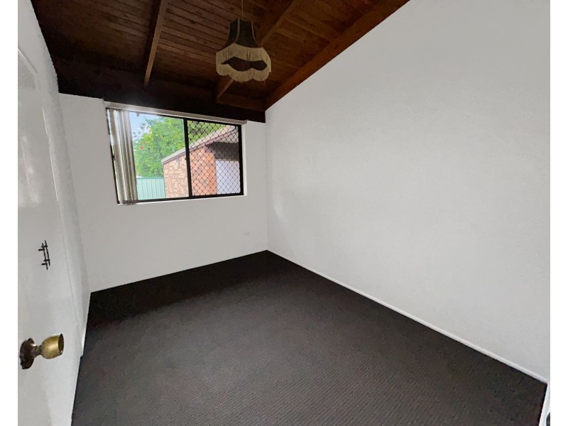6 Dale Road, Camira QLD 4300
