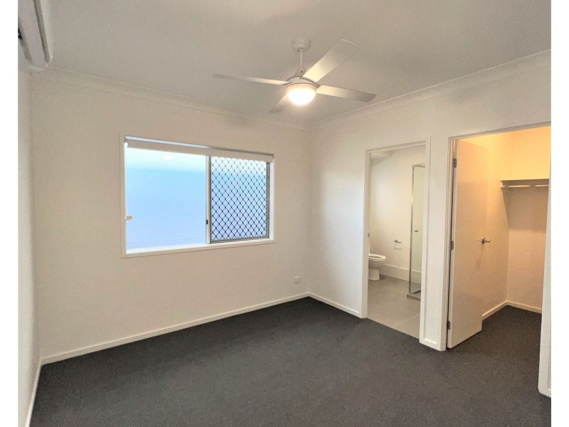 35 Sunflower Court, Ripley QLD 4306