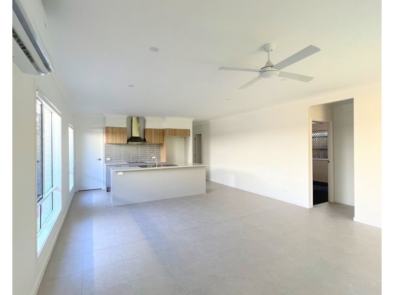 35 Sunflower Court, Ripley QLD 4306