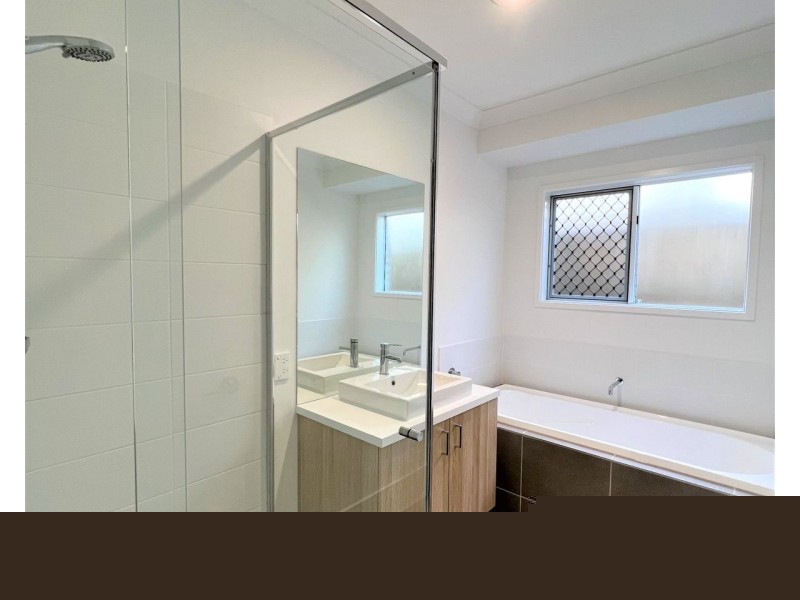 35 Sunflower Court, Ripley QLD 4306