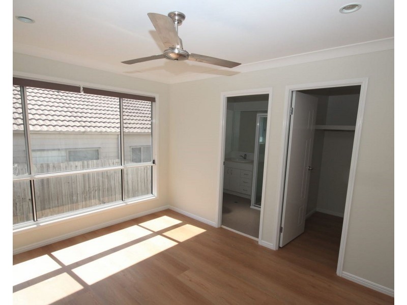 12 Griffin Crescent, Collingwood Park QLD 4301