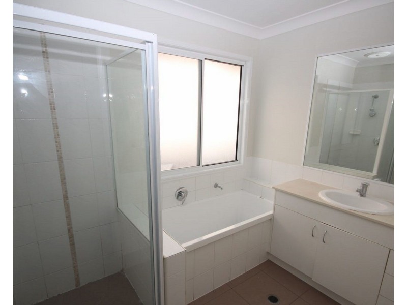 12 Griffin Crescent, Collingwood Park QLD 4301