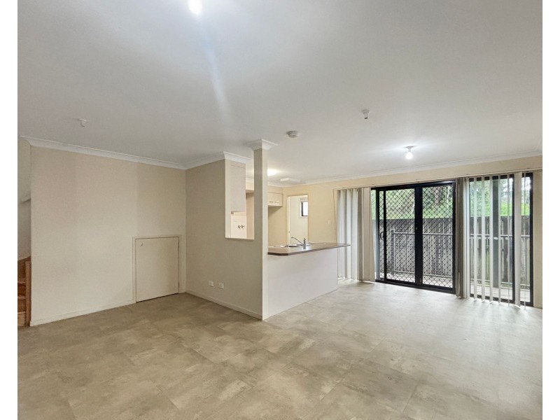 4/45A Law Street, Redbank QLD 4301