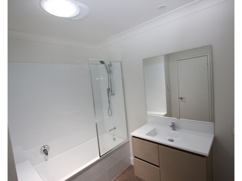 180/25 Farinazzo Street, Richlands QLD 4077