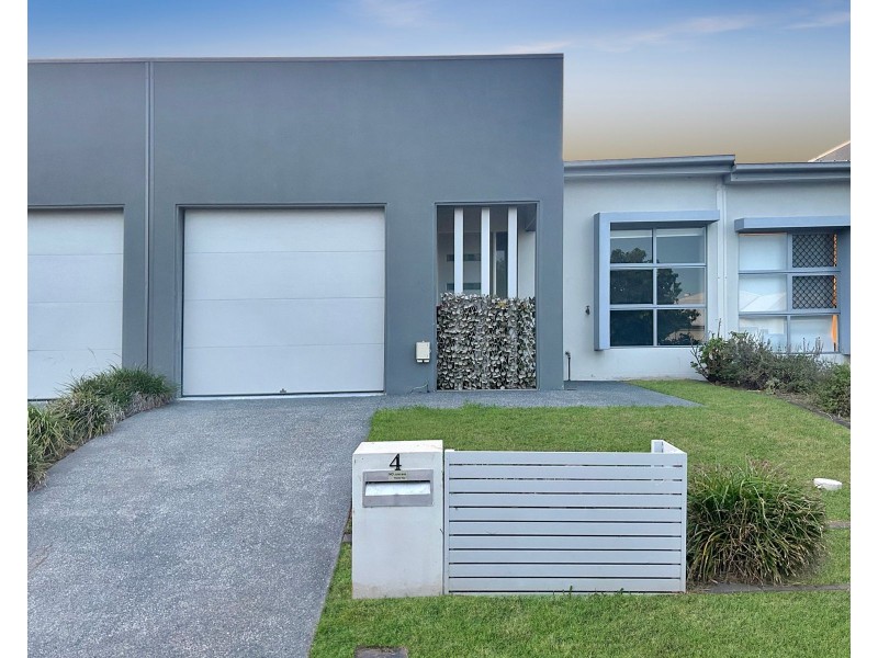 4 Ribbonwood Street, Ripley QLD 4306