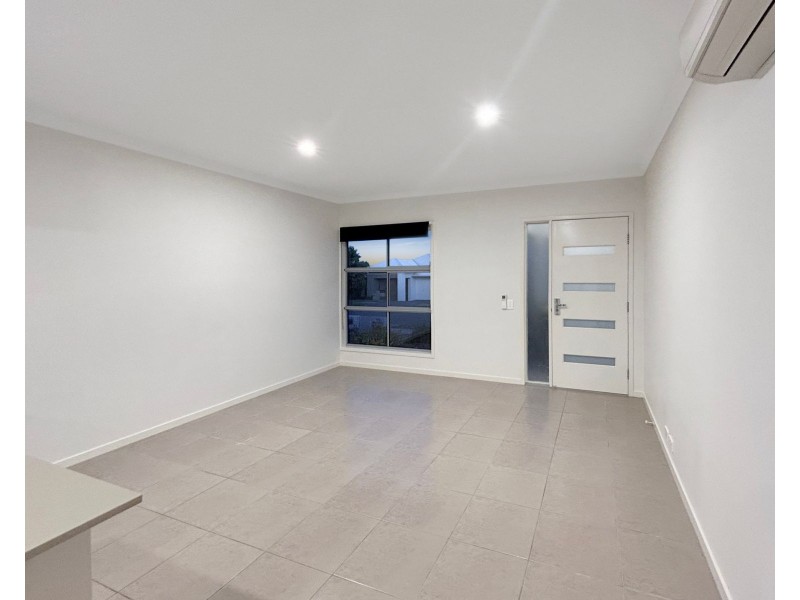 4 Ribbonwood Street, Ripley QLD 4306