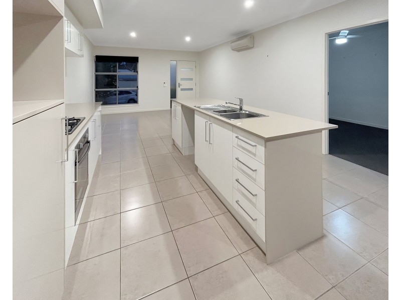4 Ribbonwood Street, Ripley QLD 4306