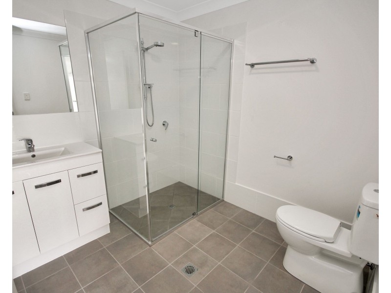 1/29 Law Street, Redbank QLD 4301