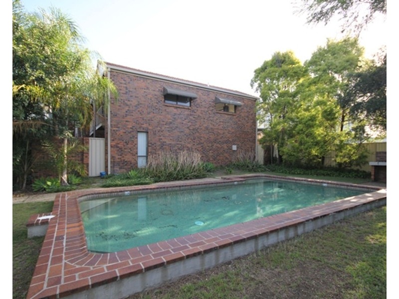 1/4 Lillian Street, Redbank Plains QLD 4301