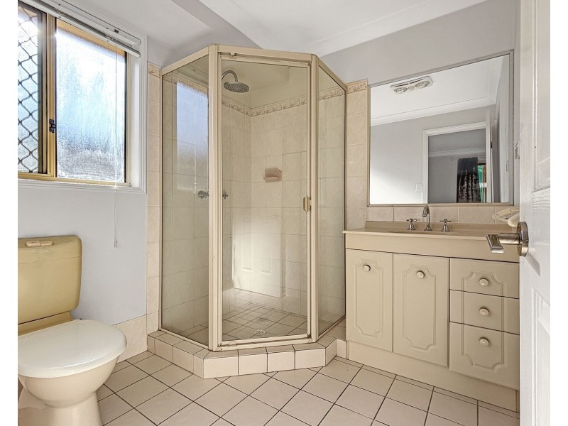 4 Glenhurst Court, Springfield QLD 4300