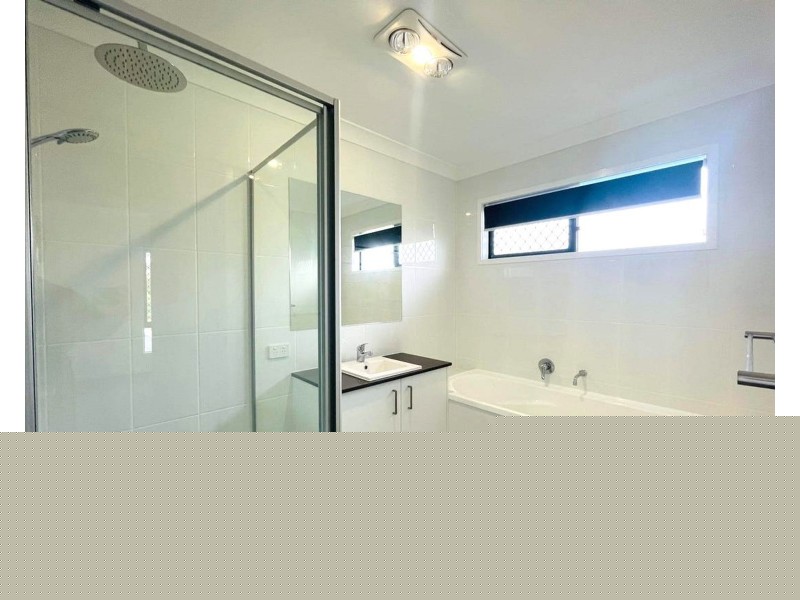 1 Wick Lane, Spring Mountain QLD 4124