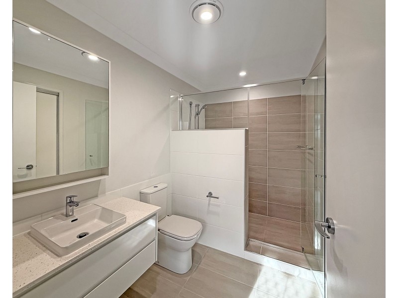 6A Greenview Avenue, South Ripley QLD 4306