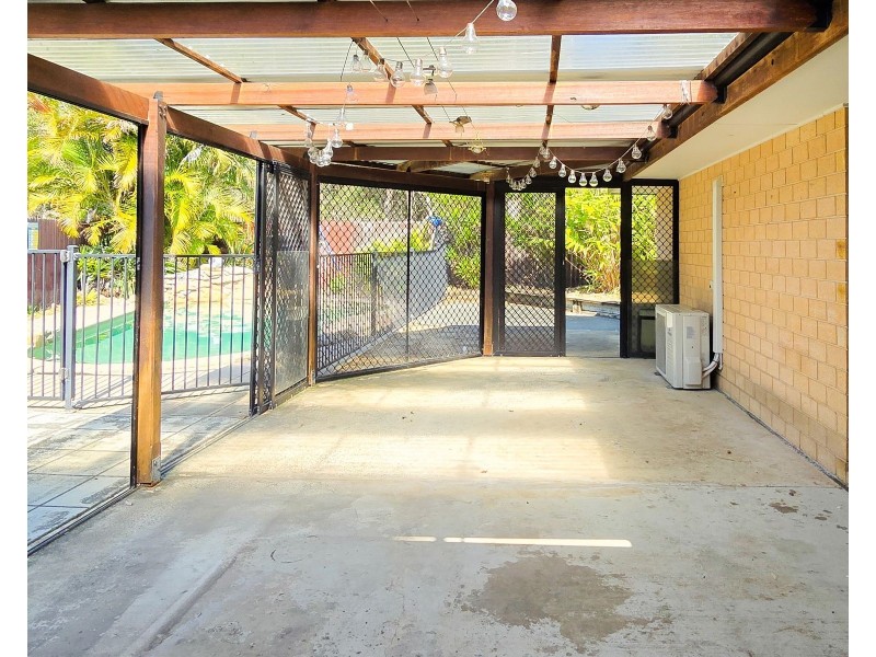 22 Mistletoe Court, Camira QLD 4300