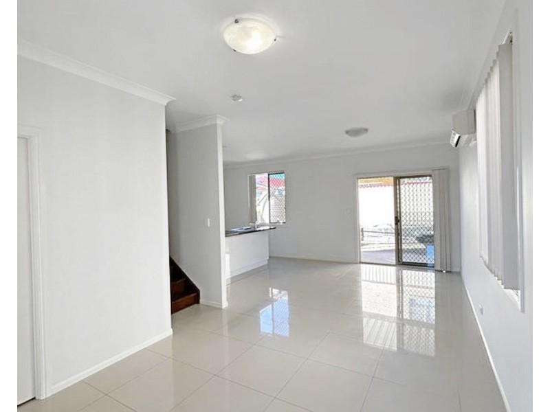 15/11 Cattiger Street, Richlands QLD 4077