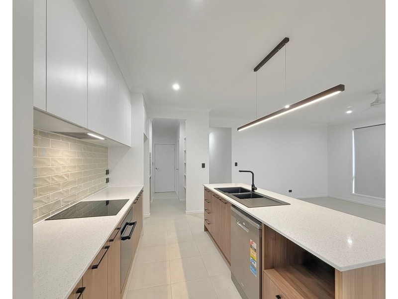 178 Barrams Road, White Rock QLD 4306