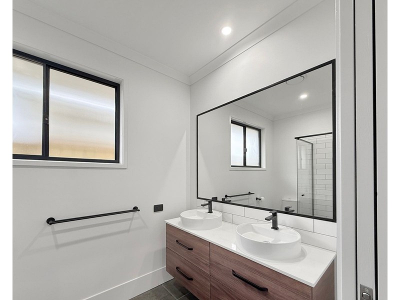 178 Barrams Road, White Rock QLD 4306