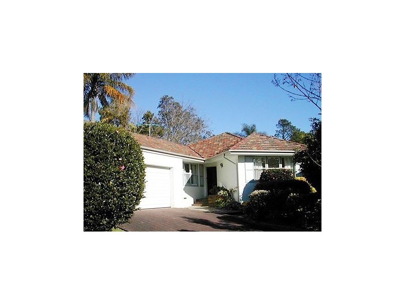 122 Bannockburn Rd, Turramurra NSW 2074