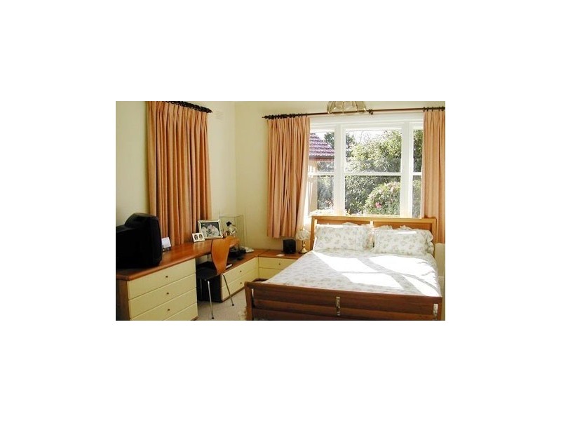 122 Bannockburn Rd, Turramurra NSW 2074