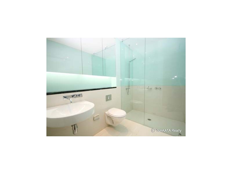 8 Glen St ,, Milsons Point NSW 2061