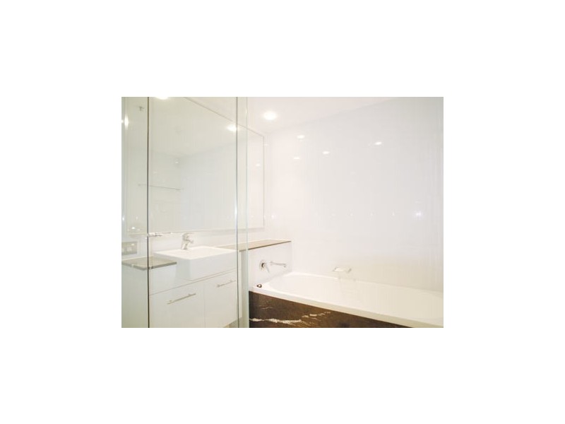 11 Railway St ., Chatswood NSW 2067