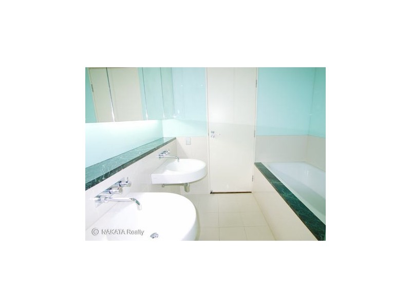 8 Glen St, Milsons Point NSW 2061