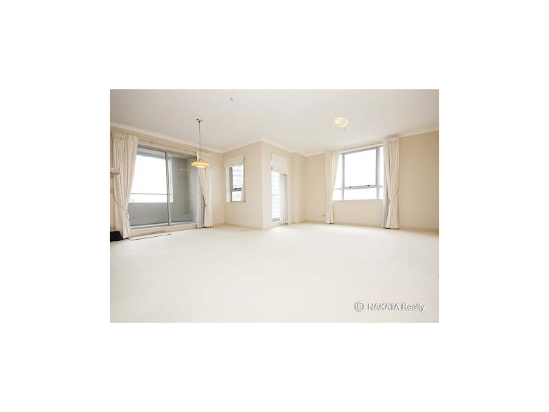 2B Help St, Chatswood NSW 2067