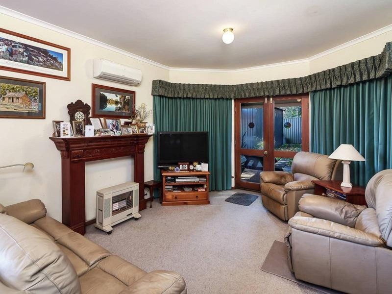 12 Thompson Court, Mount Barker SA 5251