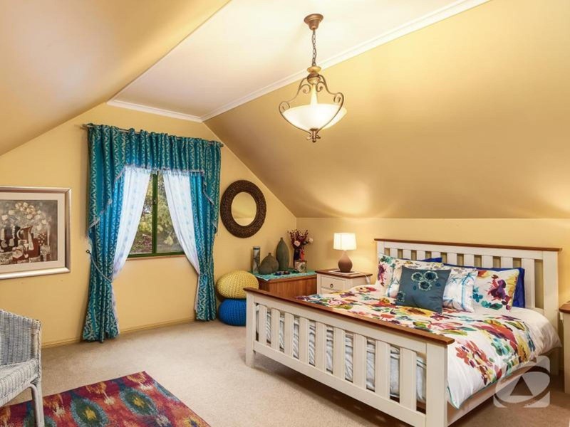 6 Hillside Court, Mount Barker SA 5251