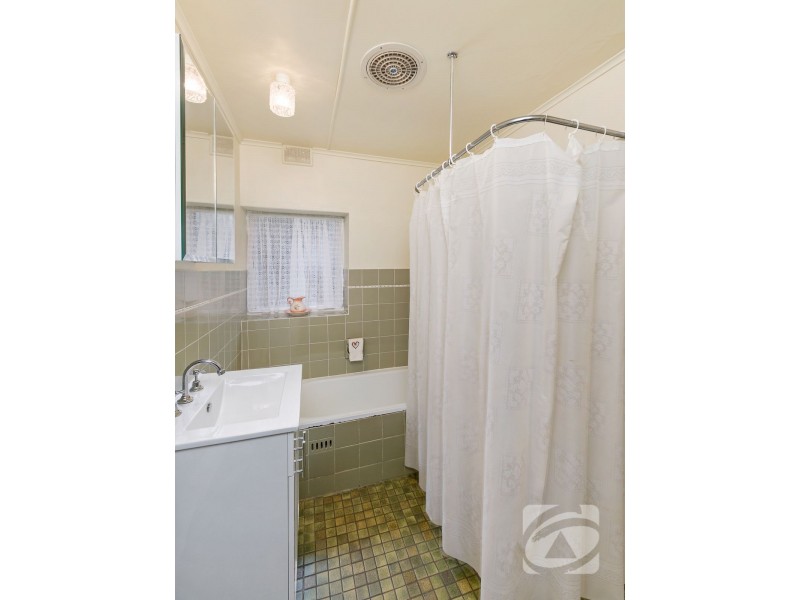 14 MARKLAND STREET, Milang SA 5256