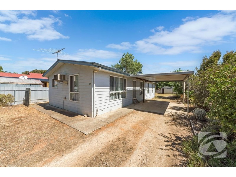 18 Hannam Street, Callington SA 5254