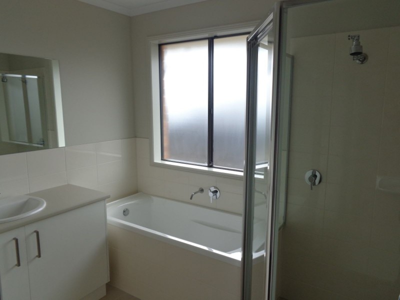 4 Graham Close, Mount Barker SA 5251