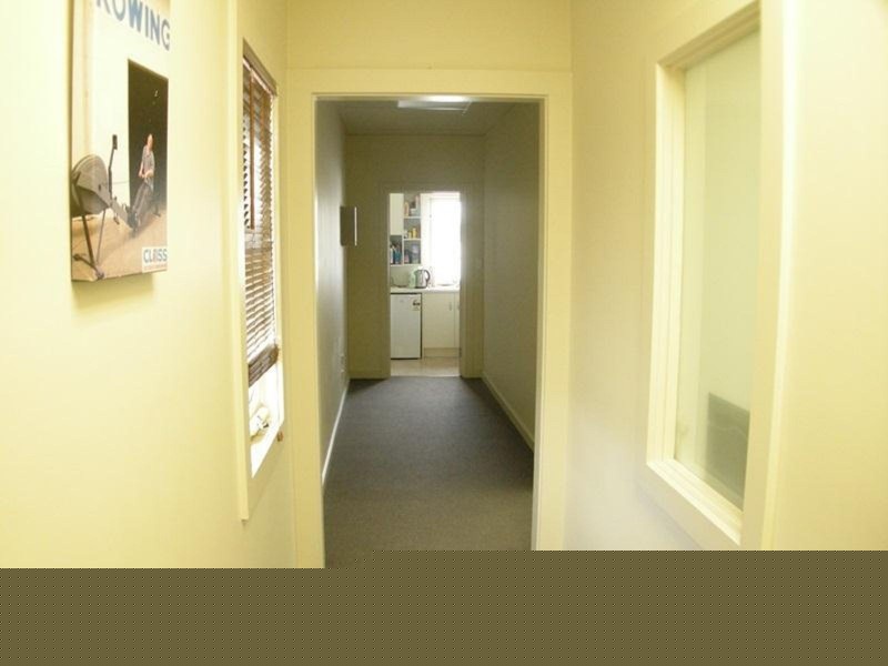 Upstairs/10-24 Dawson Street, Strathalbyn SA 5255